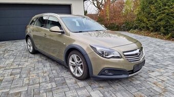 OPEL INSIGNIA COUNTRY TOURER 4x4 2.0 CDTI 120KW.ALU KOLA 18.