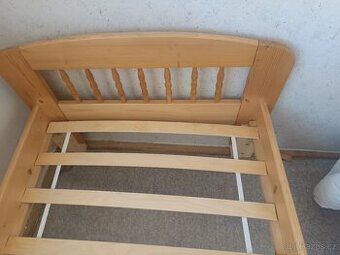 Prodám funkční postel bez matrace