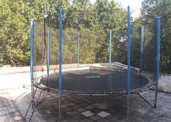 Trampolína 400 cm s ochrannou sítí + žebřík