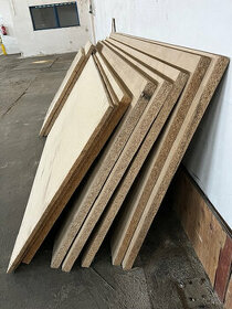 Dřevěné desky 2700 x 1100 x 38