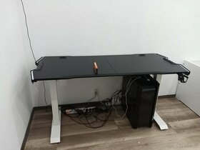 Herní stůl Ultradesk - 1