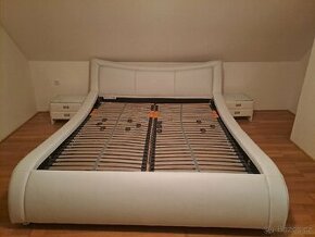 Čalouněná postel - kožená