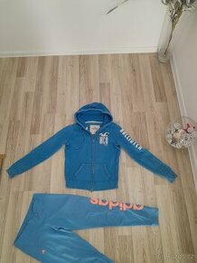 Adidas elasťáky, Hollister mikina vel. M