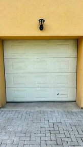 Lomax sekční garážová vrata