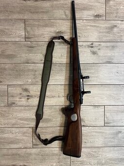 CZ 557 30-06 springfield, pažba thumbhole Klinsky