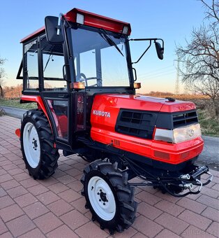 KUBOTA GL 21 Diesel motor 3 válec, 21HP