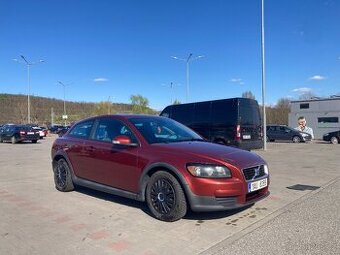 Volvo C30 1.6 74 kW, manuál, r. v. 2010