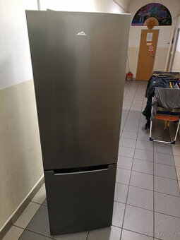 Prodej, lednice ETA. 180 cm.