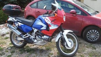 Afrika twin 750