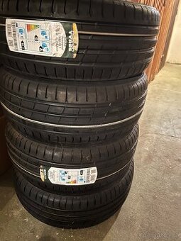 Nokian 215/55R17 98W nové letní pneumatiky