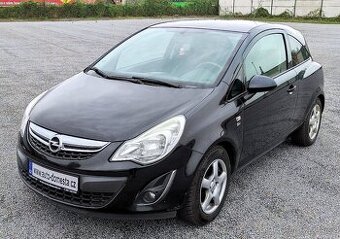 Opel Corsa D 1,4 64 kW r.v. 2012, 2x klíč, 2x kola, serviska