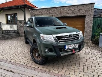 Toyota Hilux DC 3.0 I D-4D Sol A/T