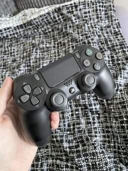 Bezdrátový ovladač PlayStation DualShock 4 V2