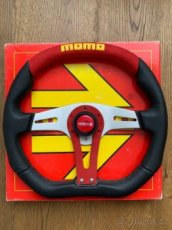 Volant MOMO 350mm
