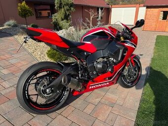 Honda CBR 1000rr Fireblade