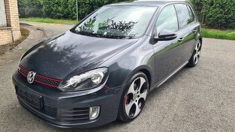 VOLKSWAGEN GOLF 6 GTI - 2,0TSi 155kW / Manuál.