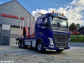 Lesovoz LESOVÚZ Volvo FH4 do drewna drzewa lasu stos kłoda