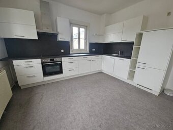 Kompletní kuchyně NOBILIA #5 vč. spotřebičů
