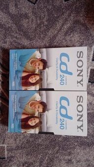 VHS, DVD