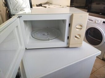 Prodám plně funkční mikrovlnnou troubu 298 Kč----DOVEZU--