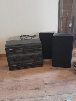 Stará hifi věž