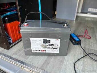 LiFePO4 Baterie 12V/100Ah Sunstone Power SLPO12-100N