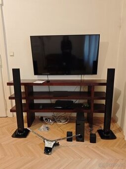 TV Samsung SMART LED, 138cm, 4K + domácí kino LG 3D Blu-Ray