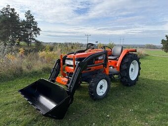 Malotraktor Kubota GL321 s Čelním nakladačem450