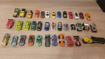 Autíčka hot wheels