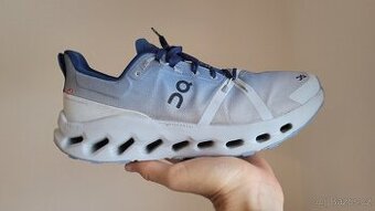 Běžecké boty On cloudsurfer trail waterproof