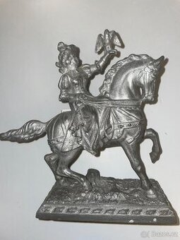 Staré kovové těžítko - socha jezdec na koni 18cm