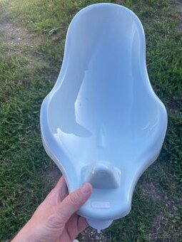 Lehátko do vaničky