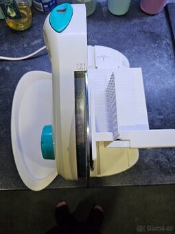 Elektrický kráječ chleba a uzenin - 1