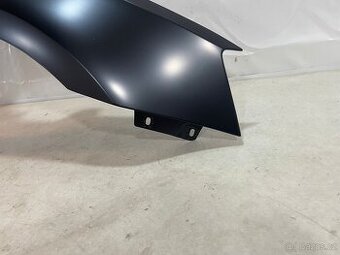 Prodám pravý přední blatník pro Škoda Octavia III (A7)