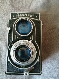 Prodám fotoaparát flexaret - 1