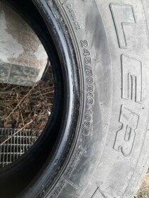 Prodám  pneu  Bridgestone  245/ 70R16  107S