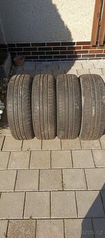 Letni pneu Michelin 205/65 r15