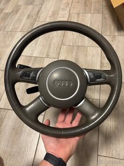 Kompletní 💎volant Audi A8