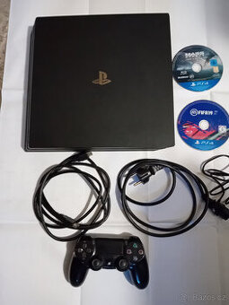 Sony Playstation 4 PRO - HDD 1TB + příslušenství