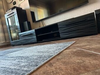 Obývací stěna s LED + konferenční stůl
