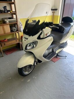 Suzuki Burgman 650