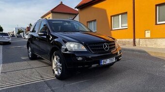 MERCEDES-BENZ ML320 CDI 4x4, r.v. 2007, automat, 165 kW