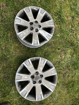Mitsubishi Outlander 225/55 R18 98V + Nokian Wetproof SUV