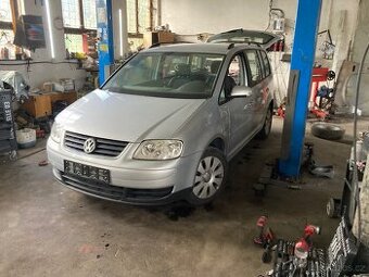 VW Touran 1,9 TDi na opravu nebo ND