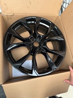 ALU KOLA KODIAQ RS, 20" EXTREME, NOVÝ LAK