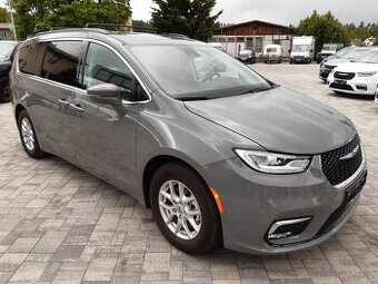 Chrysler Pacifica 3,6L V6 , kůže, radar, 2022 REZERVACE