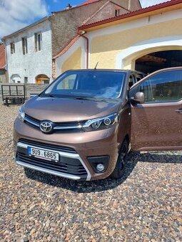 Toyota Proace Verso, 1,9 TDI, VIP , r. 2021