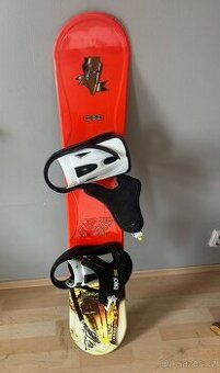 Dětský snowboard včetně bot vel.36