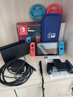 Nintendo switch + plno příslušenství