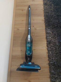 Tyčový vysavač ETA Moneto II AQUA PLUS